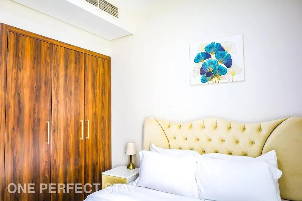 Elegant & Inviting 3Br Villa Townhouse Dubai Apartment